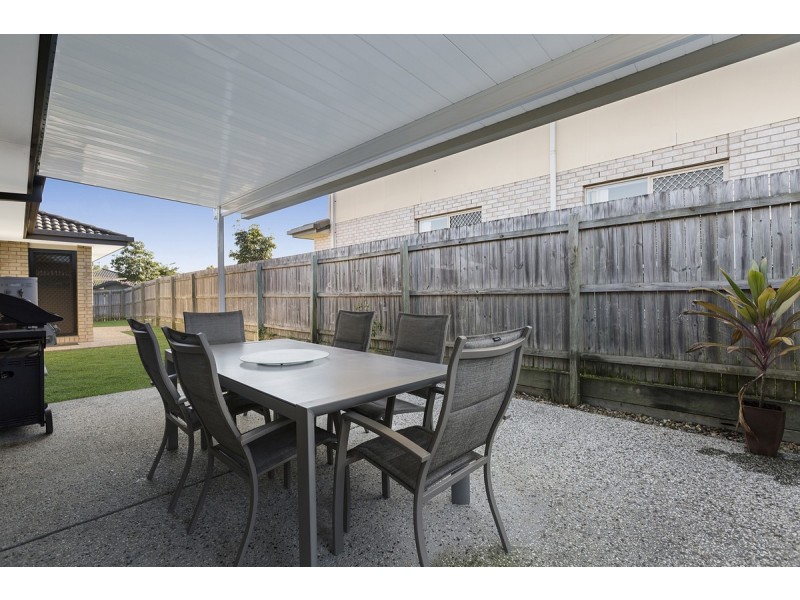 1 Camphor Court, Victoria Point QLD 4165