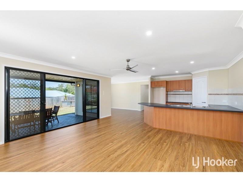 5 Anchor Place, Redland Bay QLD 4165