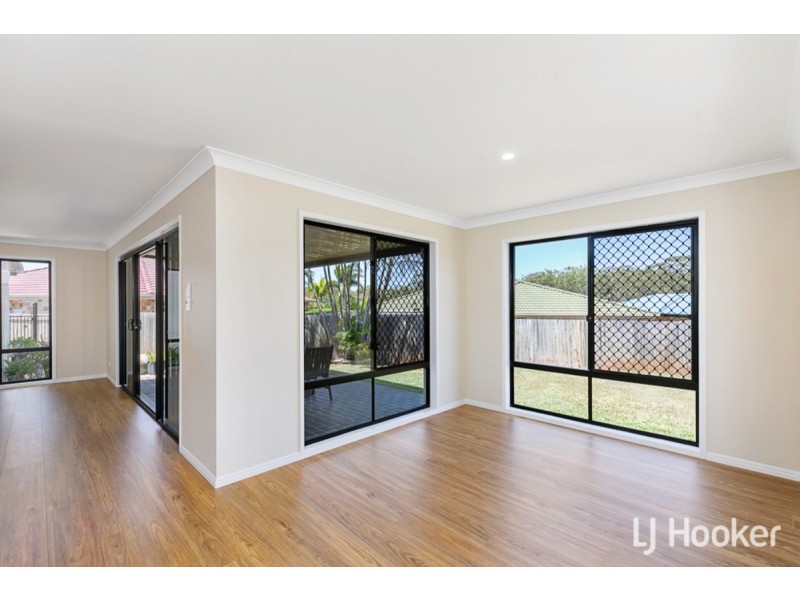 5 Anchor Place, Redland Bay QLD 4165