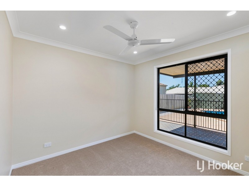 5 Anchor Place, Redland Bay QLD 4165