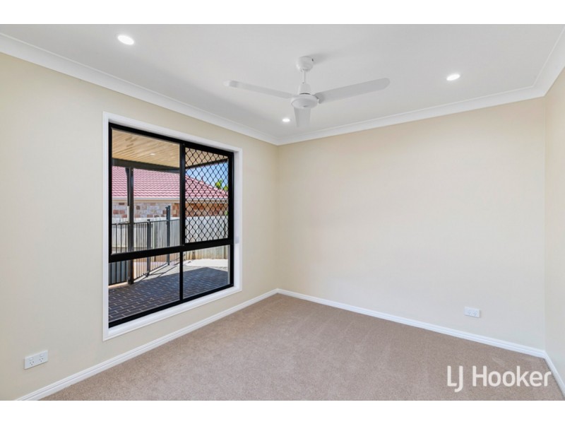 5 Anchor Place, Redland Bay QLD 4165