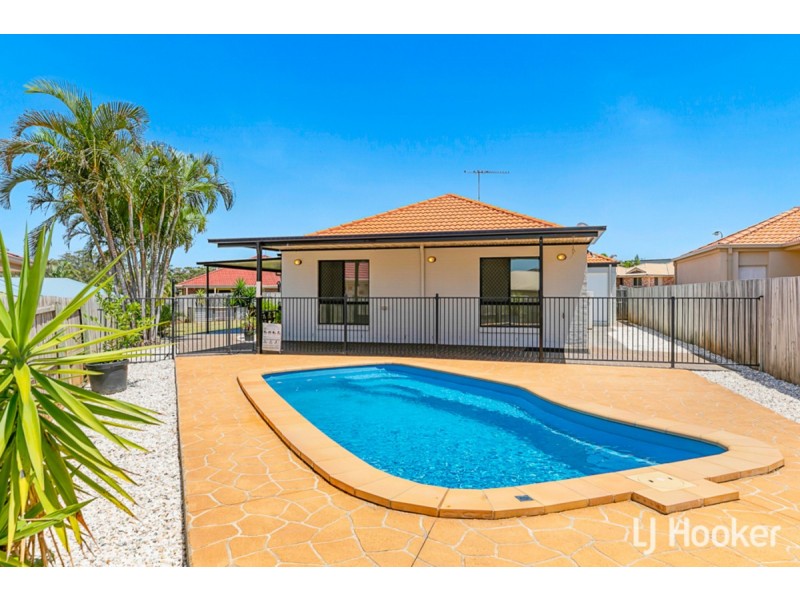 5 Anchor Place, Redland Bay QLD 4165