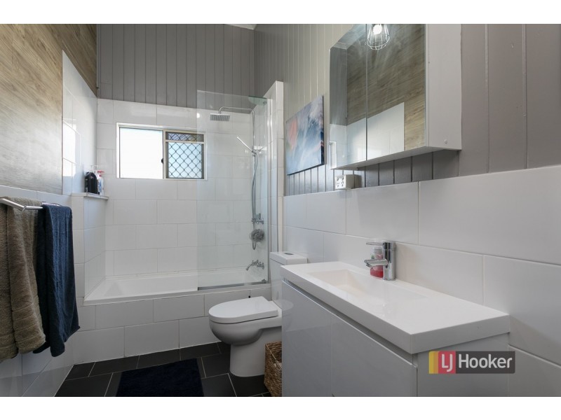 56 Peel Street, Redland Bay QLD 4165