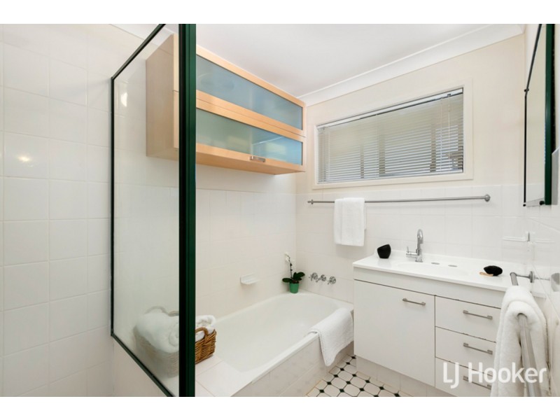 26 Sunnybay Drive, Birkdale QLD 4159