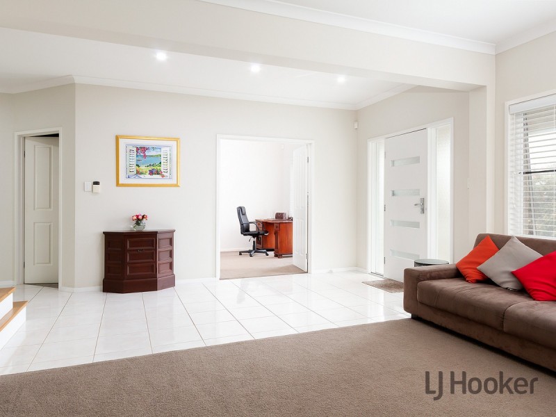 12 Cypress Street, Redland Bay QLD 4165