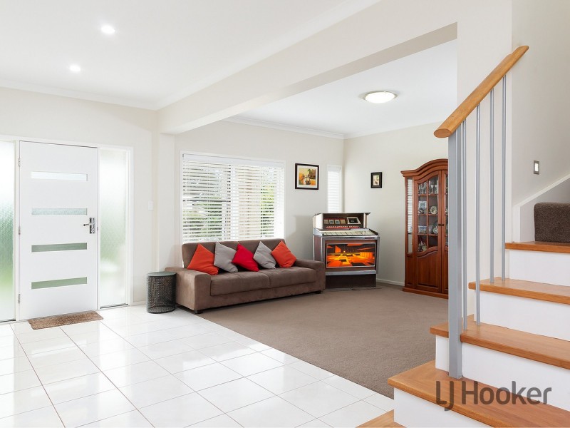 12 Cypress Street, Redland Bay QLD 4165