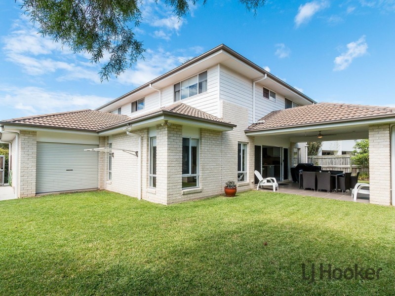 12 Cypress Street, Redland Bay QLD 4165