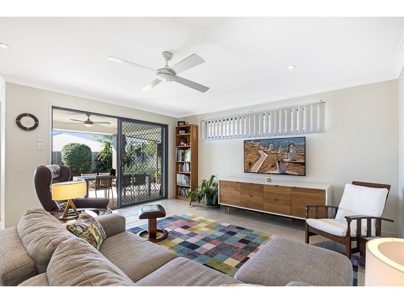6 Torello Crescent, Victoria Point QLD 4165