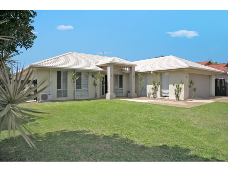 8 Gladebourne Crescent, Victoria Point QLD 4165