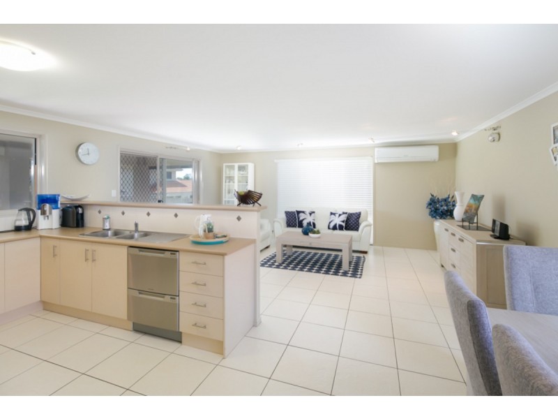 8 Gladebourne Crescent, Victoria Point QLD 4165