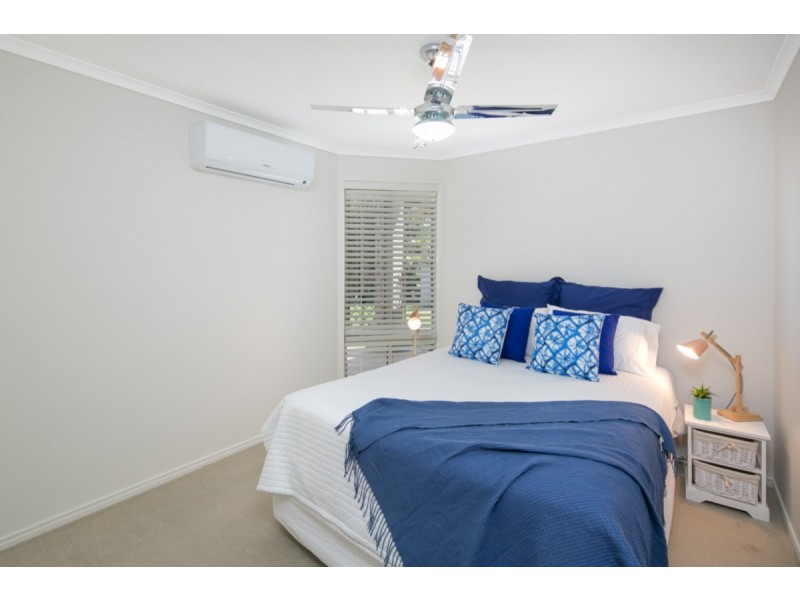 8 Gladebourne Crescent, Victoria Point QLD 4165