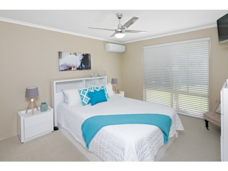 8 Gladebourne Crescent, Victoria Point QLD 4165