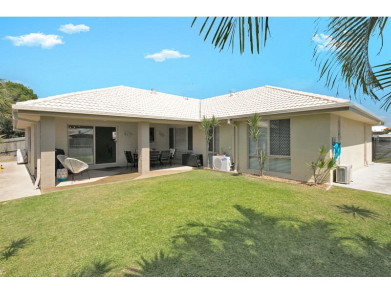 8 Gladebourne Crescent, Victoria Point QLD 4165