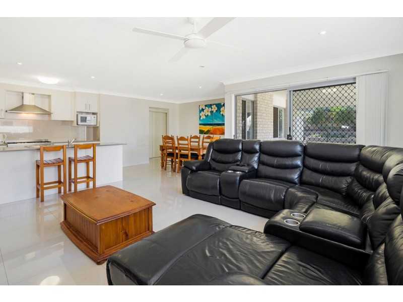 14 Park Edge Place, Redland Bay QLD 4165