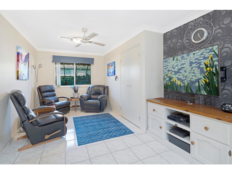 16 Trafalgar Drive, Victoria Point QLD 4165