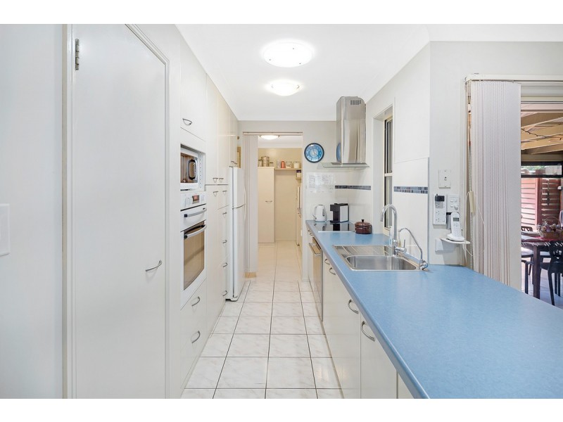 16 Trafalgar Drive, Victoria Point QLD 4165