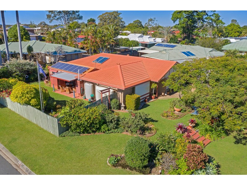 16 Trafalgar Drive, Victoria Point QLD 4165