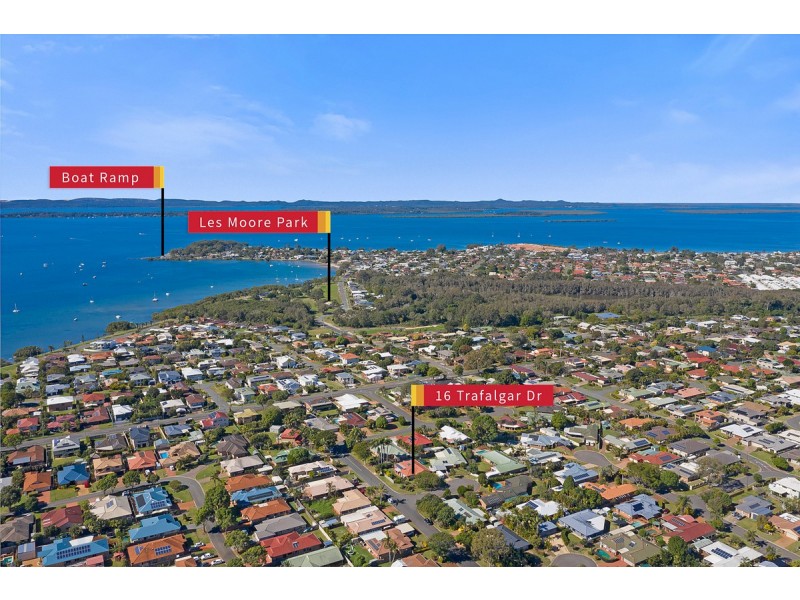 16 Trafalgar Drive, Victoria Point QLD 4165