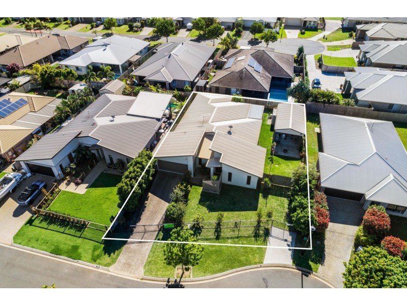 14 Daly Place, Redland Bay QLD 4165