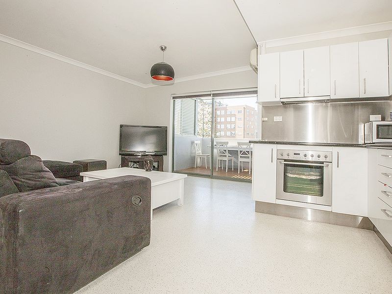10/442 Main Street, Kangaroo Point QLD 4169