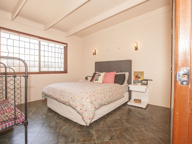 12 Phillip Street, Cleveland QLD 4163