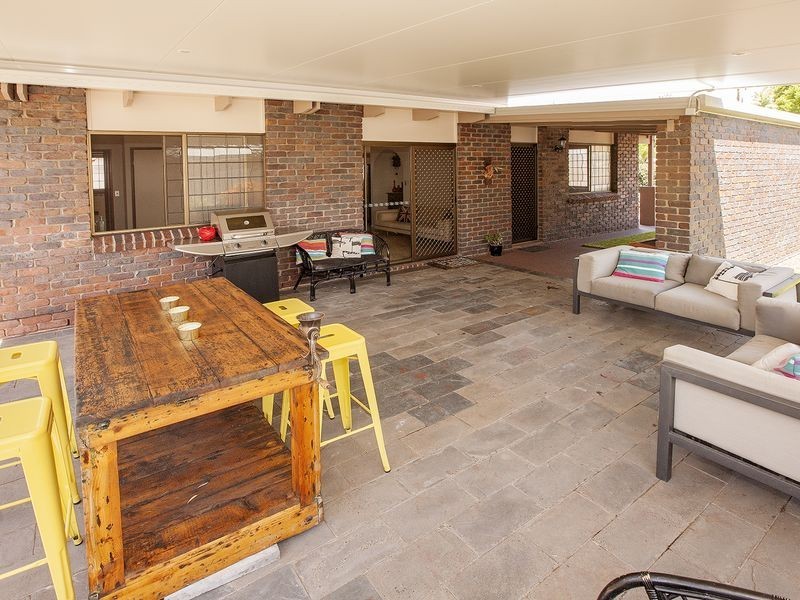 12 Phillip Street, Cleveland QLD 4163