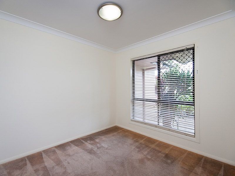 5 Caswell Crescent, Redland Bay QLD 4165