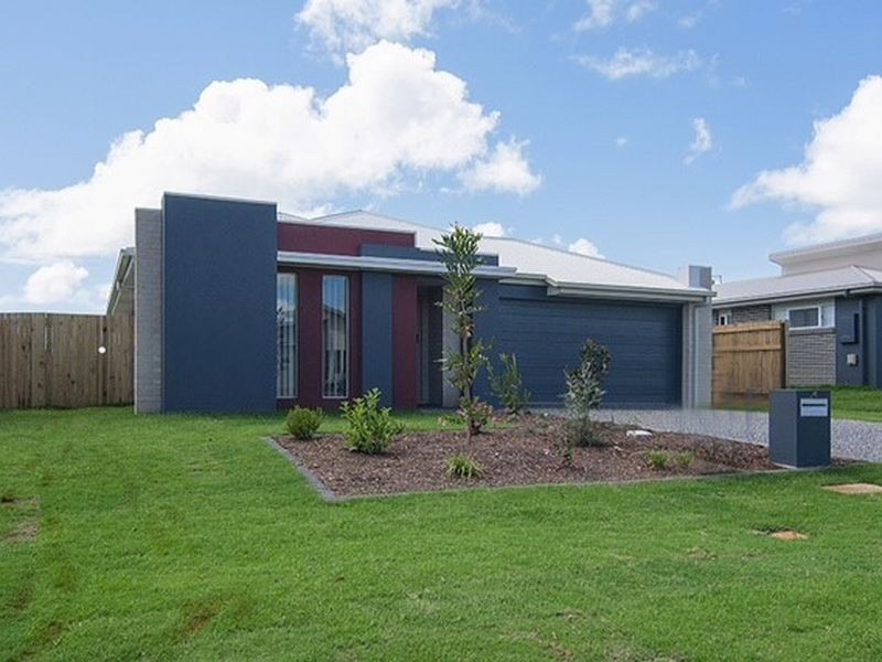 26 Maree Place, Redland Bay QLD 4165