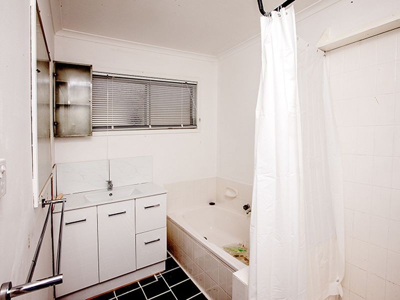84 Benfer Road, Victoria Point QLD 4165