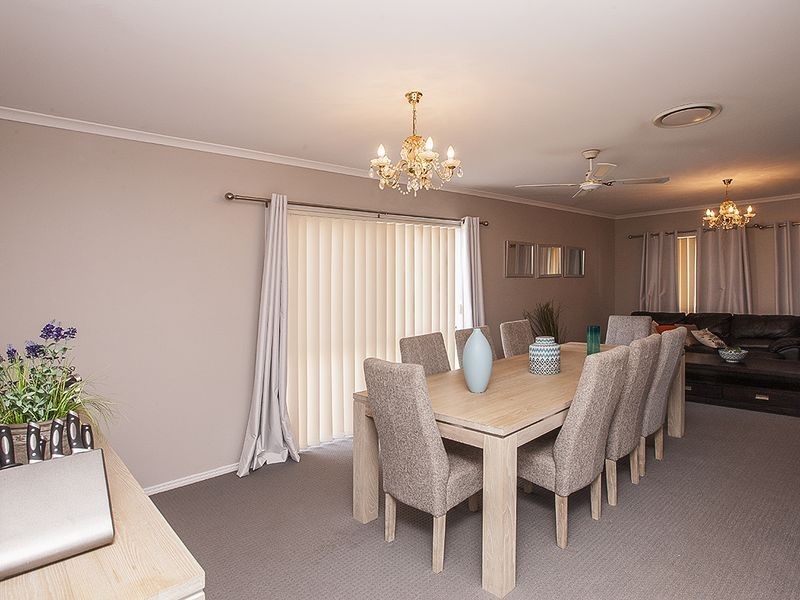 14 Snipe Street, Redland Bay QLD 4165