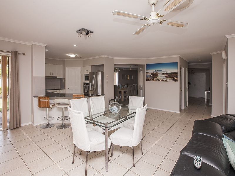 14 Snipe Street, Redland Bay QLD 4165