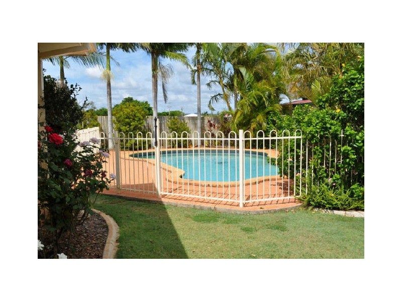 8 Manuela Street, Victoria Point QLD 4165