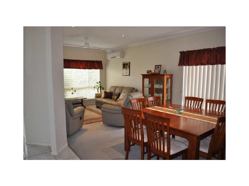 8 Manuela Street, Victoria Point QLD 4165