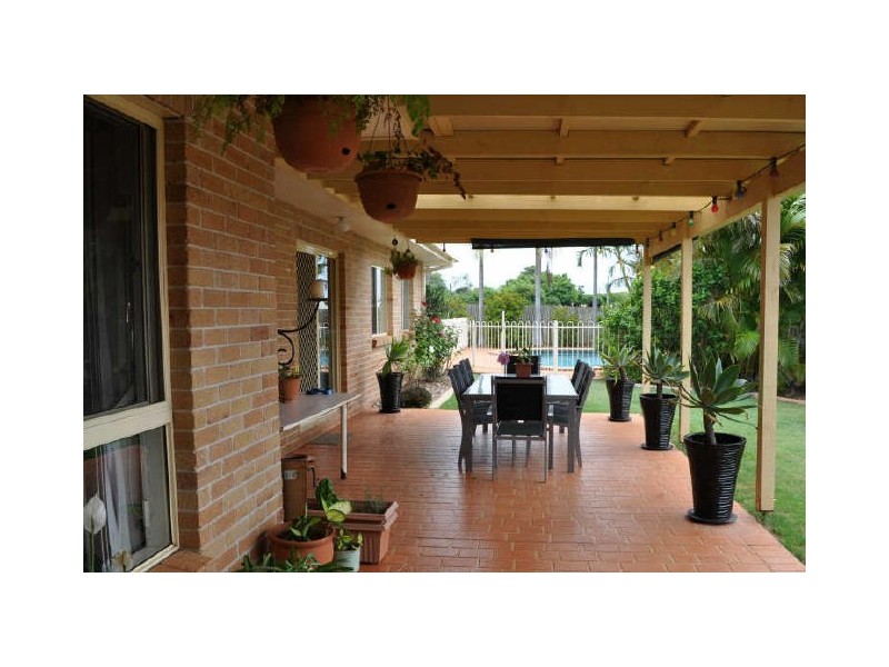 8 Manuela Street, Victoria Point QLD 4165