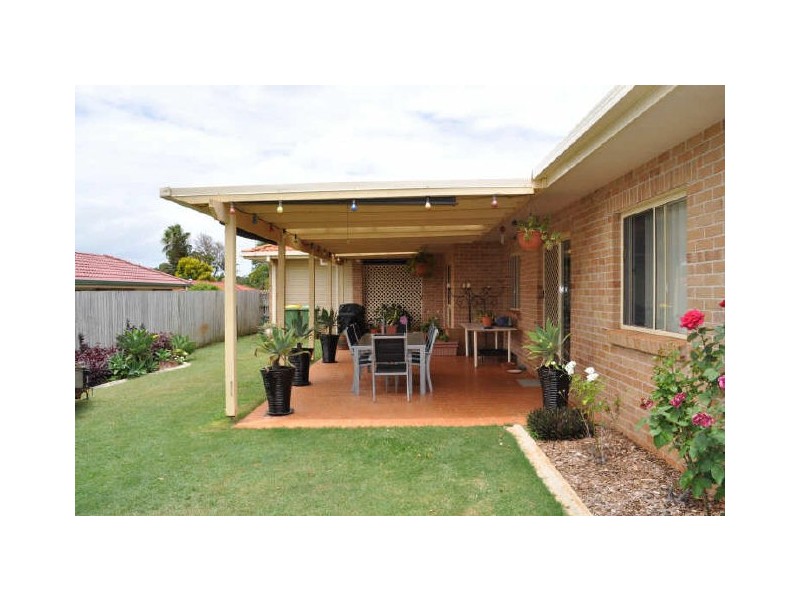 8 Manuela Street, Victoria Point QLD 4165