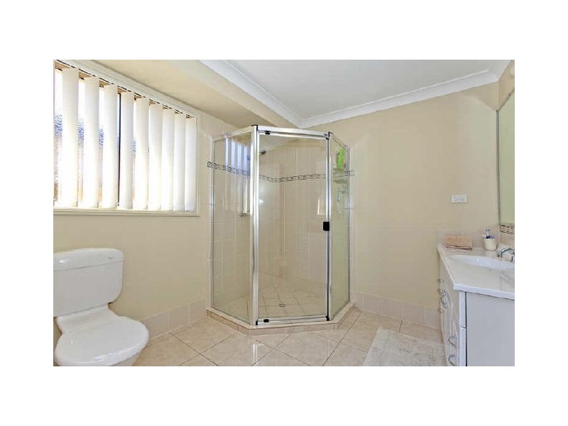 11 Aspen Place, Redland Bay QLD 4165