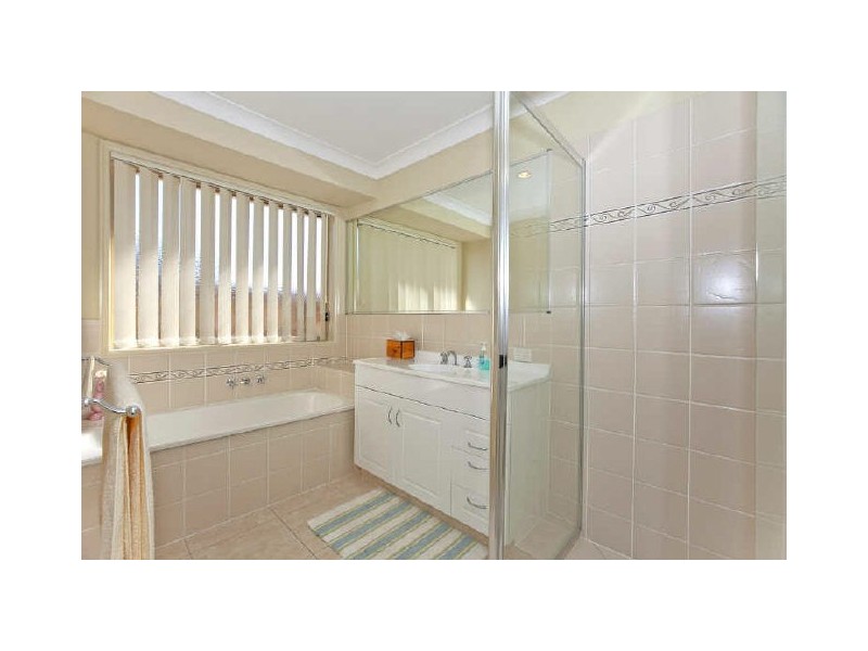 11 Aspen Place, Redland Bay QLD 4165