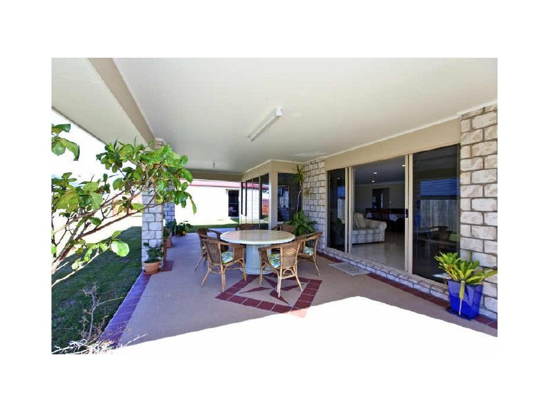 11 Aspen Place, Redland Bay QLD 4165