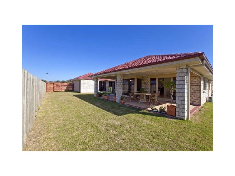 11 Aspen Place, Redland Bay QLD 4165