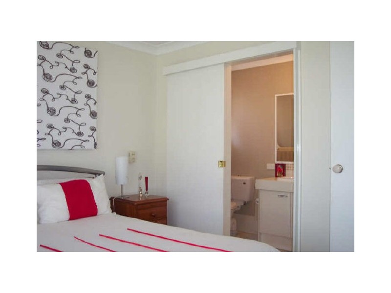 10 Jeanne Drive, Victoria Point QLD 4165