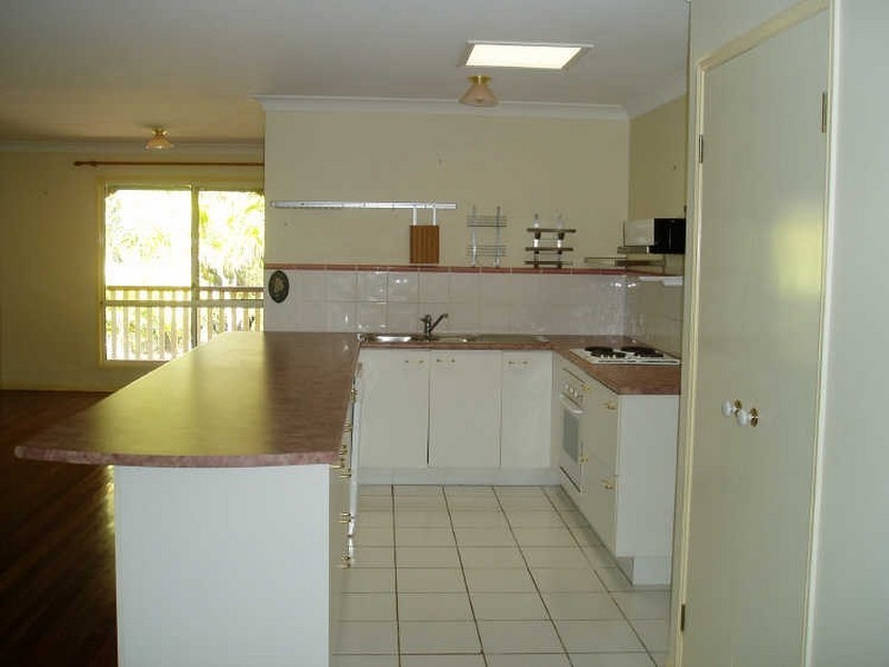 20 Shirley Street, Coochiemudlo Island QLD 4184