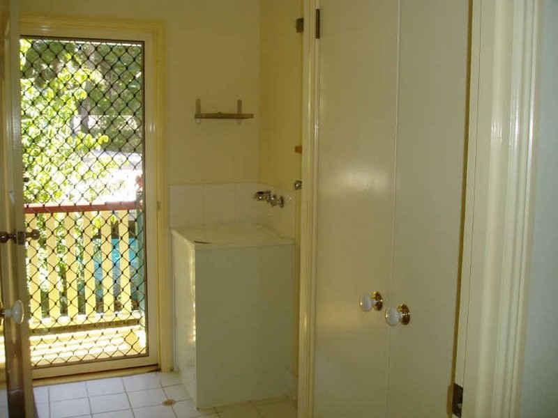 20 Shirley Street, Coochiemudlo Island QLD 4184