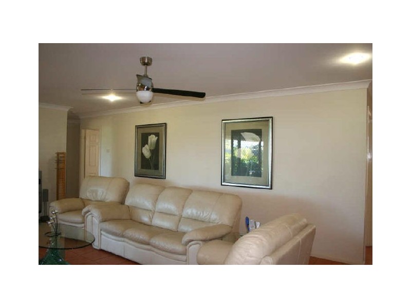 23 Lowe Circuit, Redland Bay QLD 4165