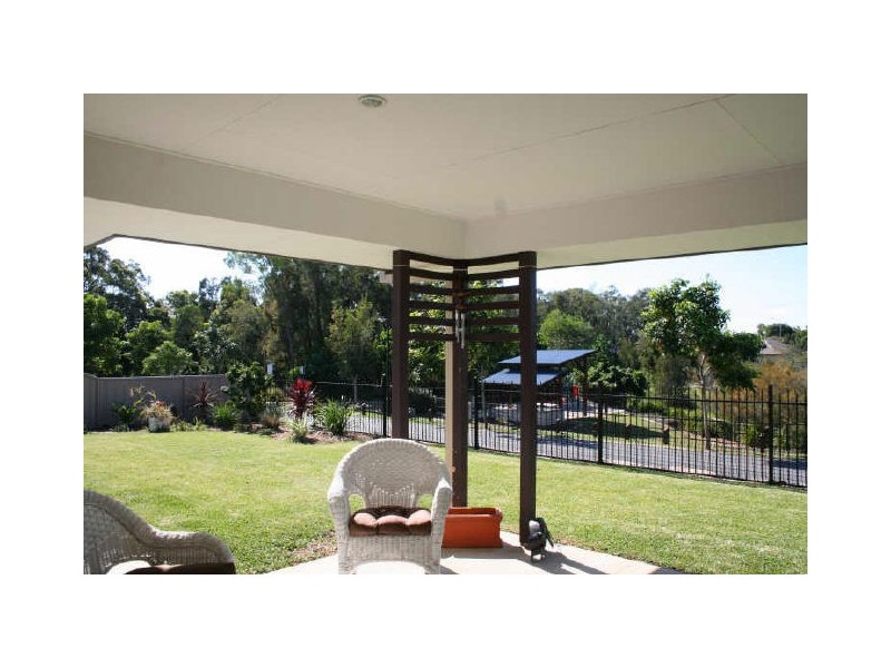 23 Lowe Circuit, Redland Bay QLD 4165