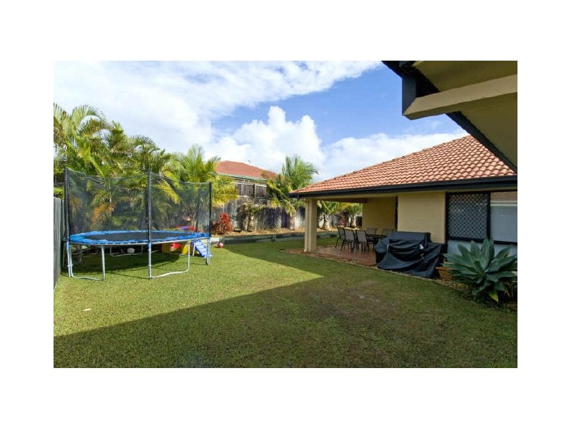 8 Glenbrook Avenue, Victoria Point QLD 4165