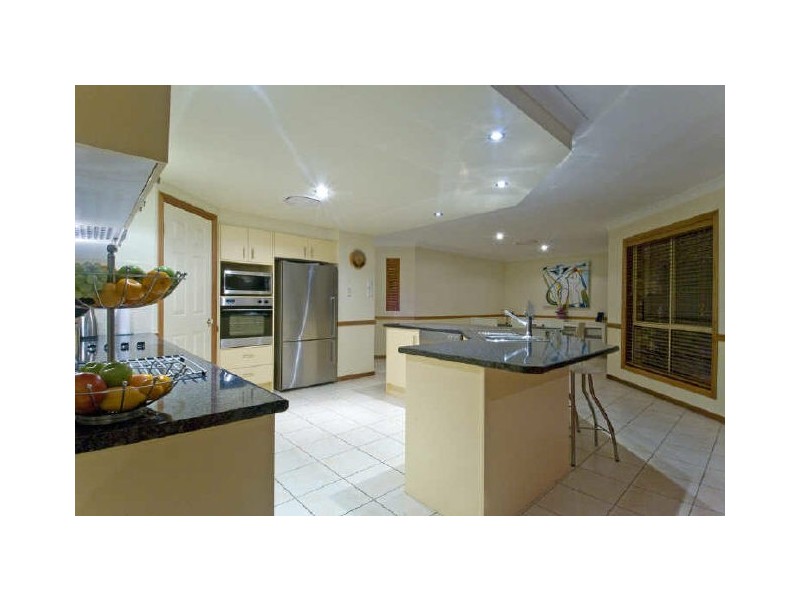 2 Highgreen Place, Thornlands QLD 4164