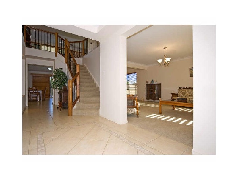 4 Orpheus Place, Redland Bay QLD 4165