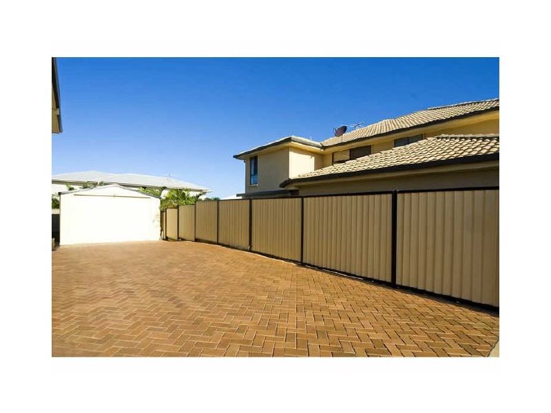 4 Orpheus Place, Redland Bay QLD 4165
