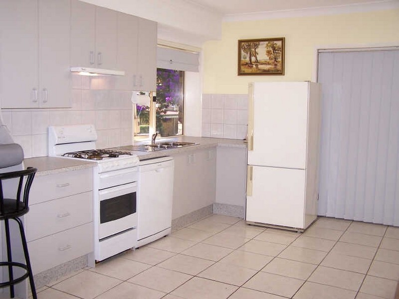 3 Pullen Street, Coochiemudlo Island QLD 4184