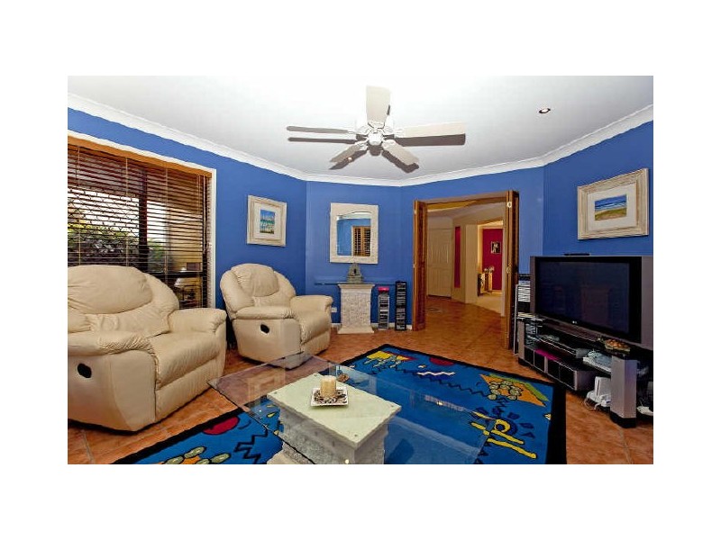 18 Gladebourne Crescent, Victoria Point QLD 4165